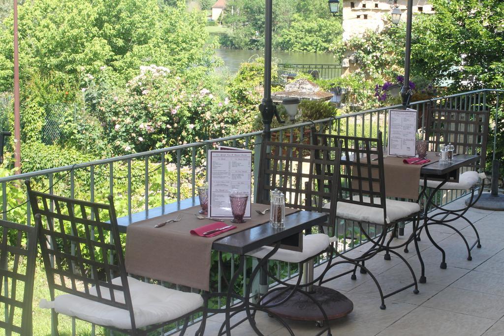 Hôtel-Restaurant Côté Rivage Badefols-sur-Dordogne Exterior foto